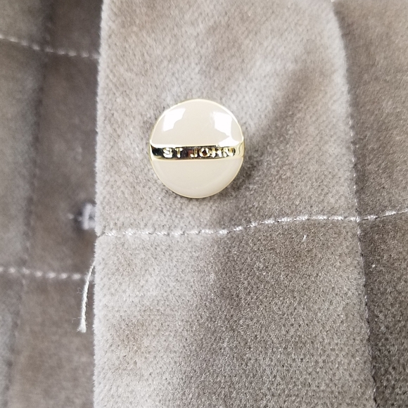 St. John Sport by Marie Gray Jacket size L - Picture 5 of 8